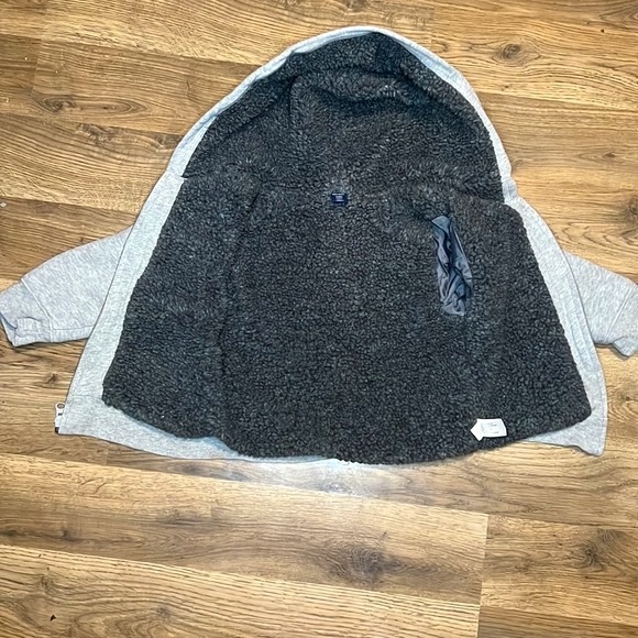 Baby Gap Zip Up Grey Thick Hoodie - Size 3 Years - Picture 4 of 5